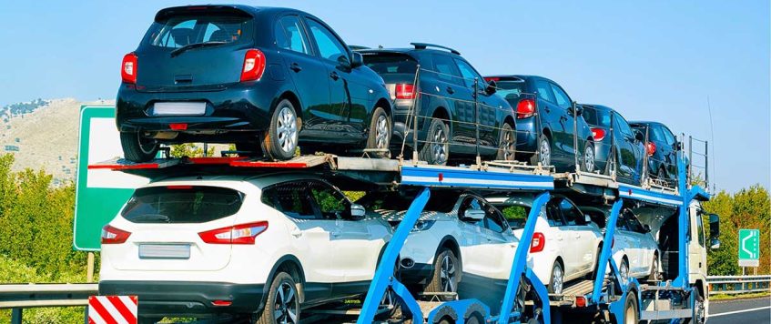 ¿Por qué la falta de conductores amenaza al transporte por carretera porta vehículos?